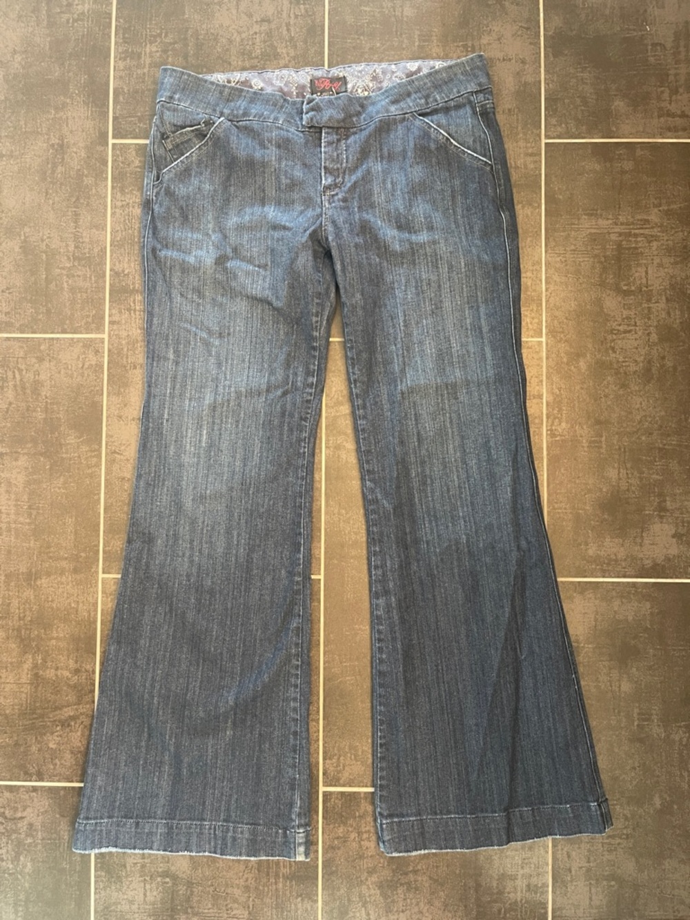 Women’s YMI Royalty Trouser Dark Wash Flared Jeans Sz 32